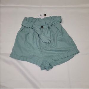 🌻Urban outfitters, medium shorts